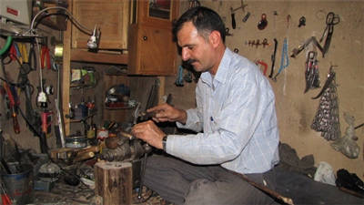هنر قلمزنی , قفل تزئینی 